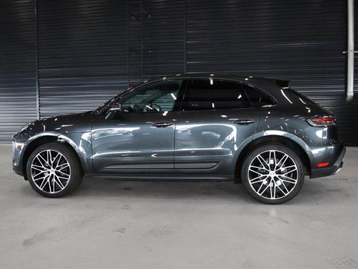 2024 Porsche Macan AWD