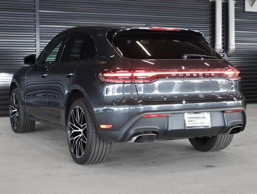 2024 Porsche Macan AWD
