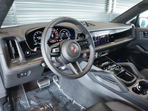 2026 Porsche Cayenne Turbo GT