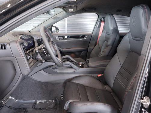 2026 Porsche Cayenne Turbo GT