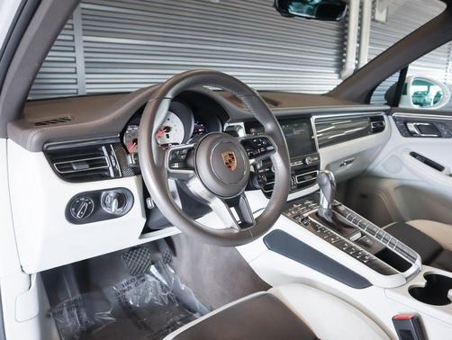 White 2021 Porsche Macan Macan GTS