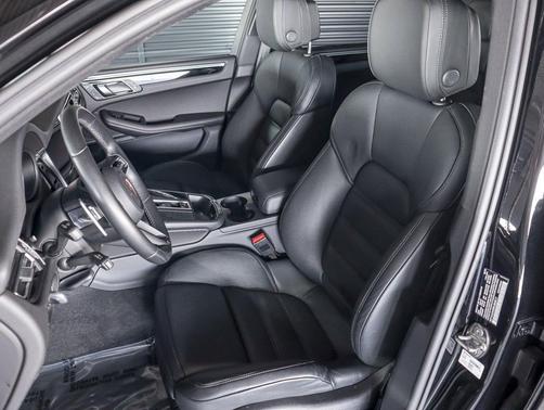 Black 2024 Porsche Macan Macan