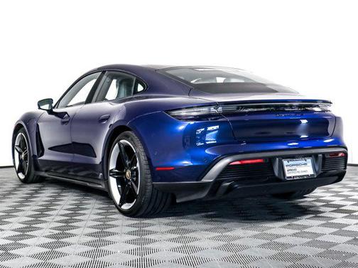 2024 Porsche Taycan GTS
