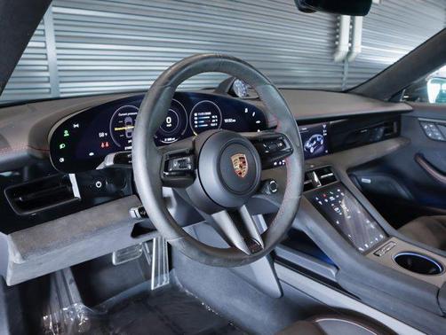 2022 Porsche Taycan GTS