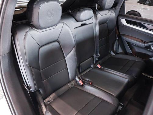 2024 Porsche Cayenne Cayenne