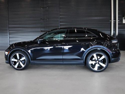 2025 Porsche Macan Electric