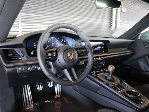 2026 Porsche 911 Carrera T