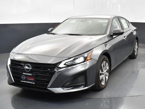 2025 Nissan Altima S FWD