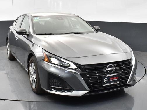 2025 Nissan Altima S FWD