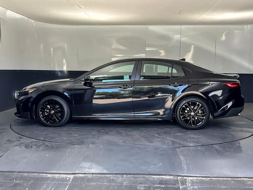 Midnight Black Metallic 2025 Toyota Camry SE