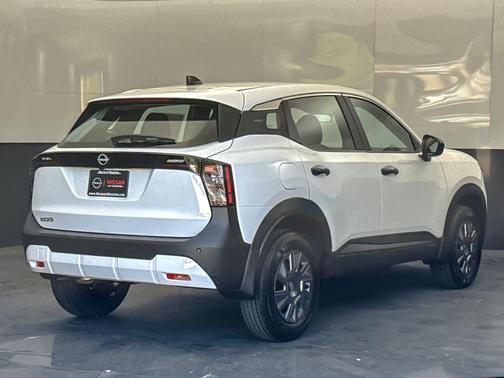 Fresh Powder 2026 Nissan Kicks S