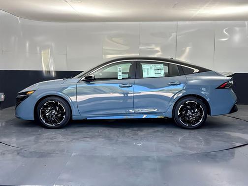 Atlantic Gray/Super Black 2026 Nissan Sentra SR