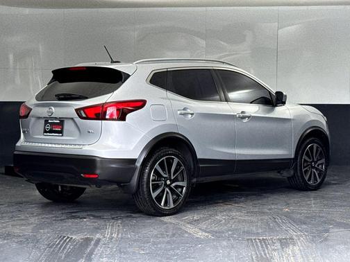 2017 Nissan Rogue Sport SL