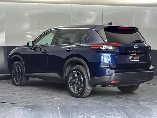 Deep Ocean Blue Pearl 2025 Nissan Rogue SV