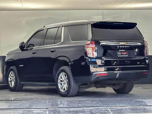 Midnight Blue Metallic 2022 Chevrolet Tahoe LT