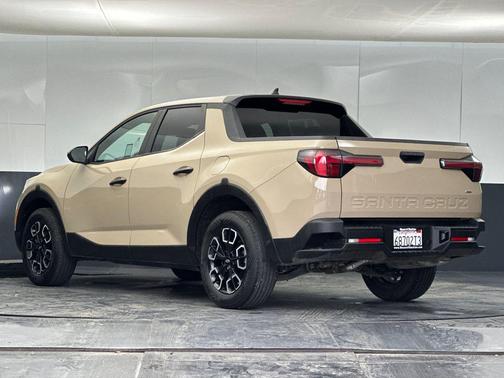 2023 Hyundai SANTA CRUZ SE