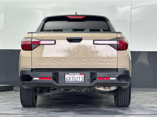 2023 Hyundai SANTA CRUZ SE