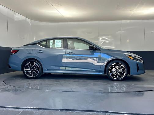 Atlantic Gray Metallic 2025 Nissan Sentra SR