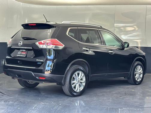 Super Black 2014 Nissan Rogue SV