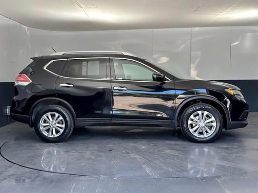 Super Black 2014 Nissan Rogue SV
