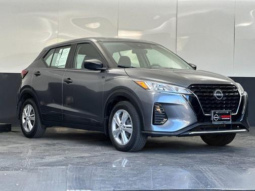 2022 Nissan Kicks S