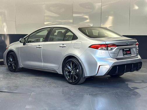 Classic Silver Metallic 2025 Toyota Corolla Hybrid SE