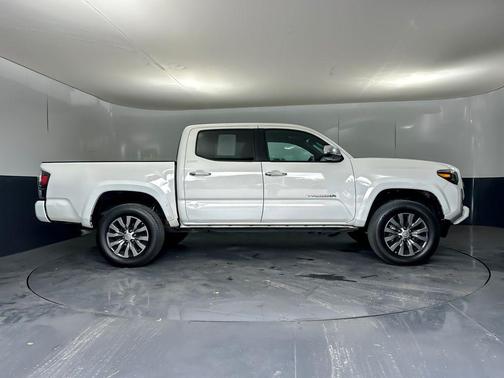 Ice Cap 2023 Toyota Tacoma Limited