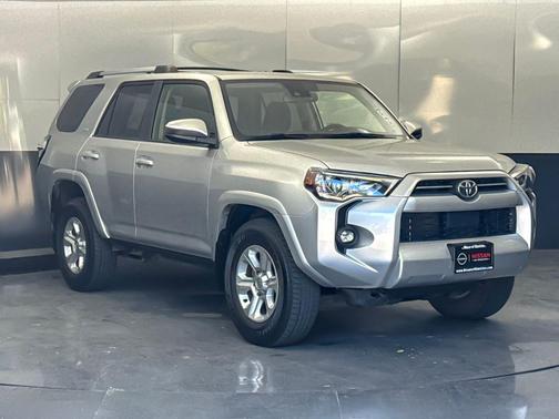 Classic Silver Metallic 2022 Toyota 4Runner SR5