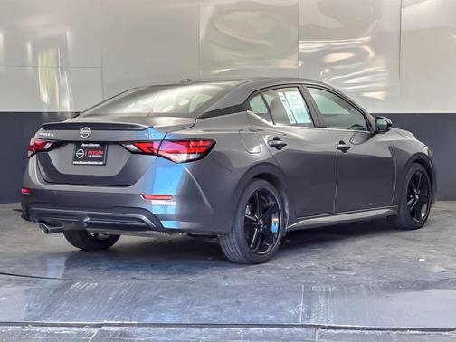 Gun Metallic 2023 Nissan Sentra SR