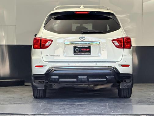 Glacier White 2020 Nissan Pathfinder S 2WD