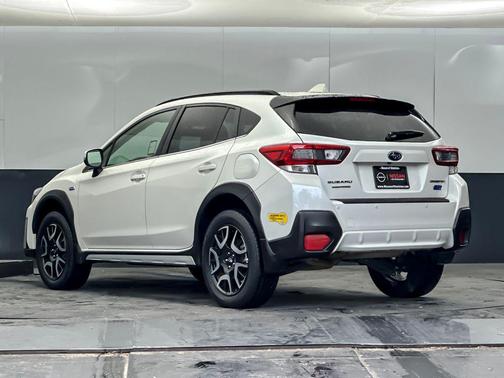 Crystal White Pearl 2021 Subaru Crosstrek Hybrid Base