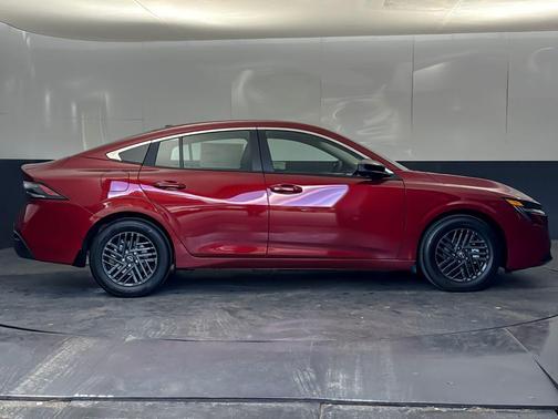 Scarlet Ember Tintcoat 2026 Nissan Sentra SV