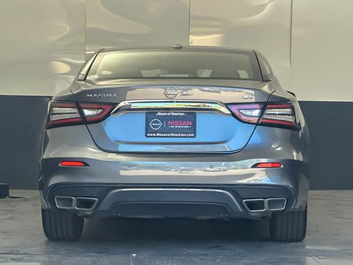 Gun Metallic 2023 Nissan Maxima SV Xtronic CVT