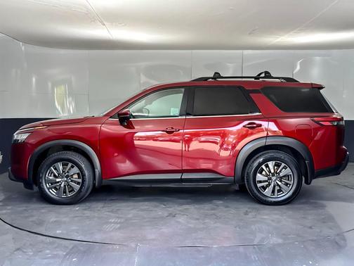 Scarlet Ember Tintcoat 2022 Nissan Pathfinder SV 2WD
