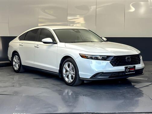 2025 Honda Accord LX 1.5T