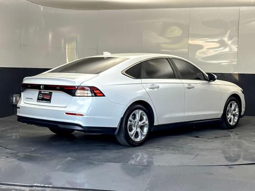 2025 Honda Accord LX 1.5T