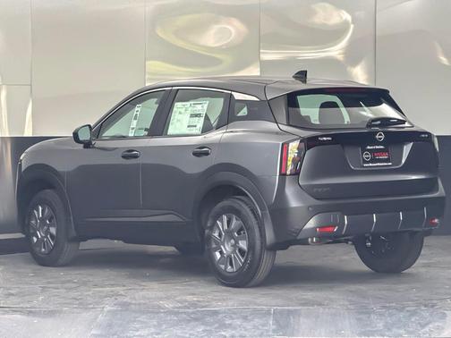 Gun Metallic 2026 Nissan Kicks S