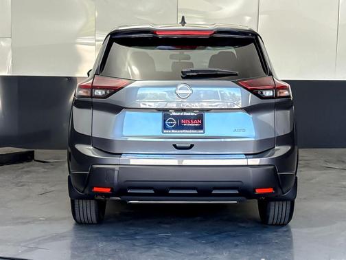 Gun Metallic 2026 Nissan Rogue SV