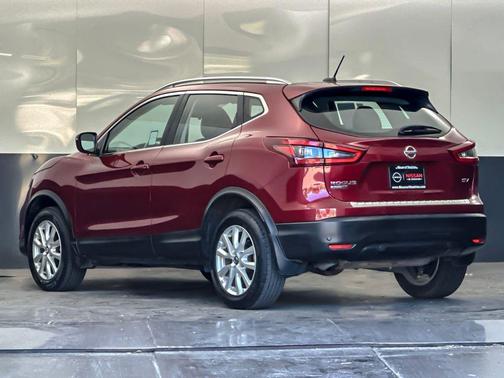 2021 Nissan Rogue Sport SV