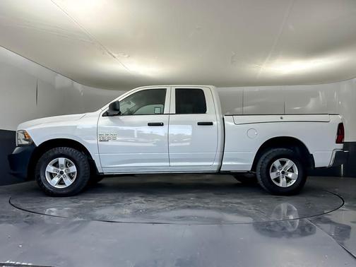 Bright White Clearcoat 2019 RAM 1500 Express