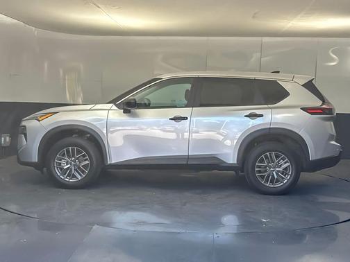 Brilliant Silver Metallic 2024 Nissan Rogue S