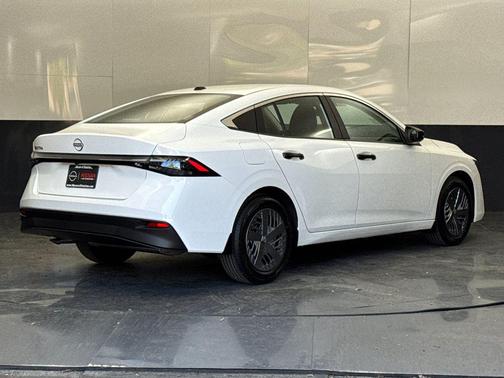 Fresh Powder 2026 Nissan Sentra S