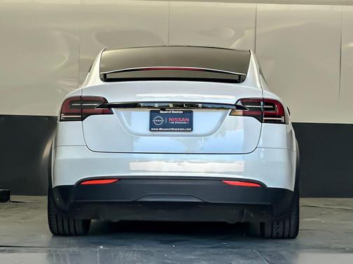 Pearl White Multi-Coat 2023 Tesla Model X Standard Range