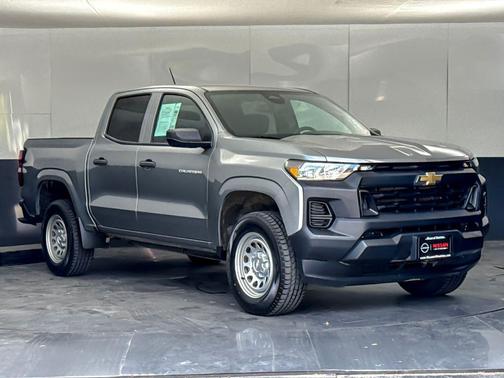Sterling Gray Metallic 2023 Chevrolet Colorado WT