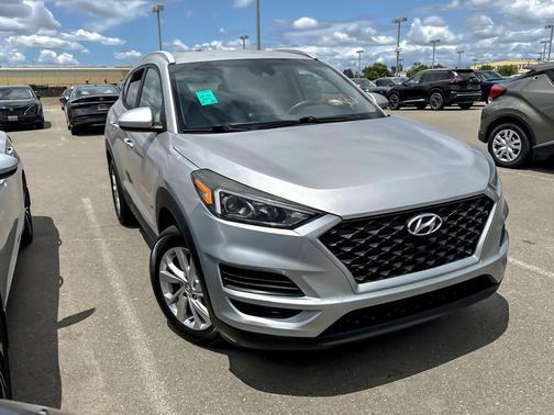 Stellar Silver 2020 Hyundai TUCSON Value