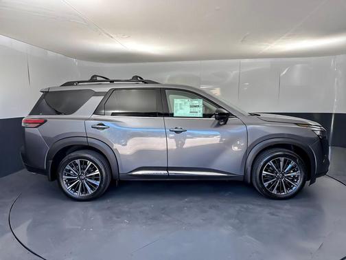 Gun Metallic 2026 Nissan Pathfinder Platinum