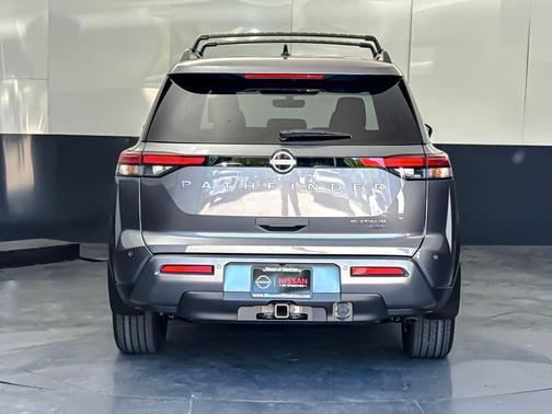 Gun Metallic 2026 Nissan Pathfinder Platinum