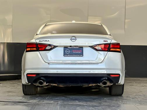 2023 Nissan Altima SR FWD