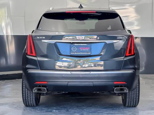 Wilder Metallic 2021 Cadillac XT5 Luxury