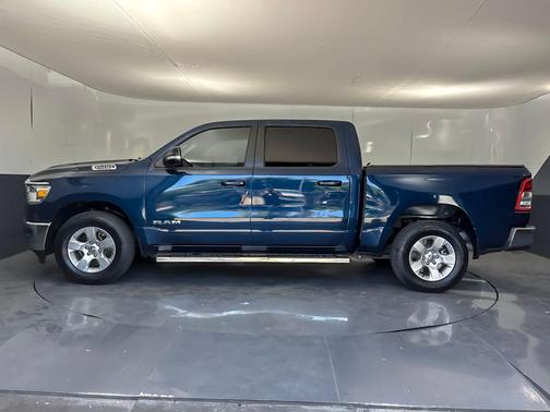 Patriot Blue Pearlcoat 2021 RAM 1500 Big Horn/Lone Star